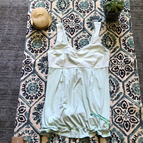 Lululemon Athletica Tie Bottom Mint Tank 6 - Picture 1 of 5
